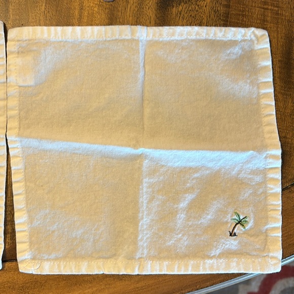 4 palm tree cocktail napkins - Picture 3 of 11